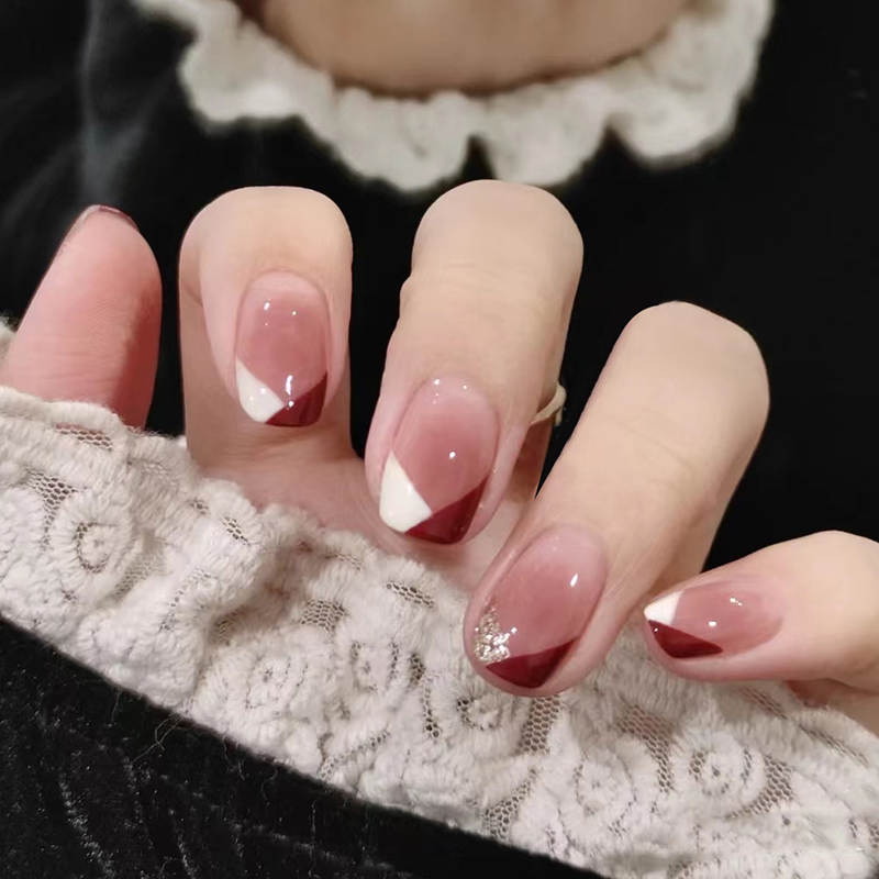 Valentine’s Whisper Press-on Nails