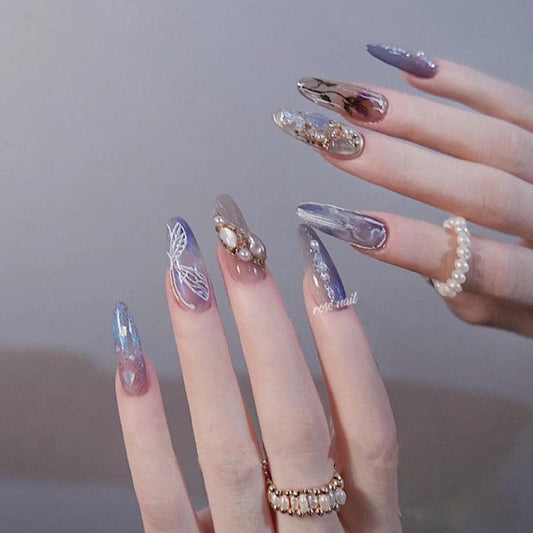 Handpainted Butterfly False Nails from SHOPQAQ