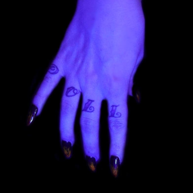 She Devil Press on Nail set