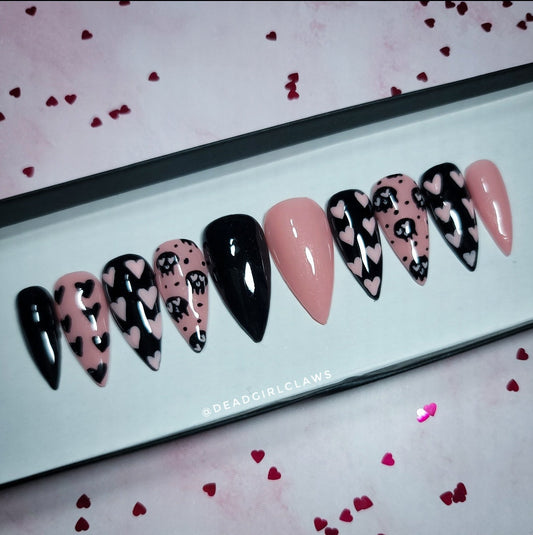 Heart Skulls Press on Nail Set