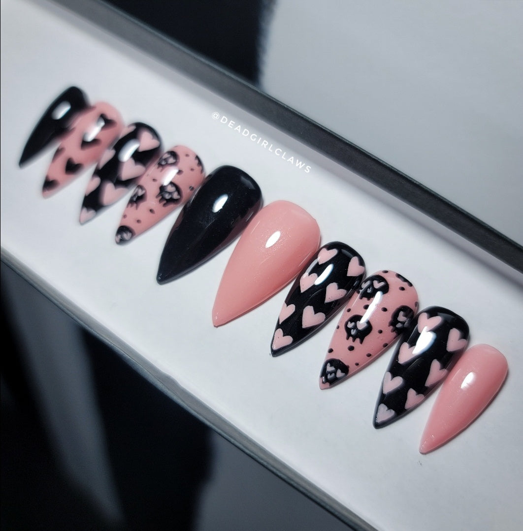 Heart Skulls Press on Nail Set