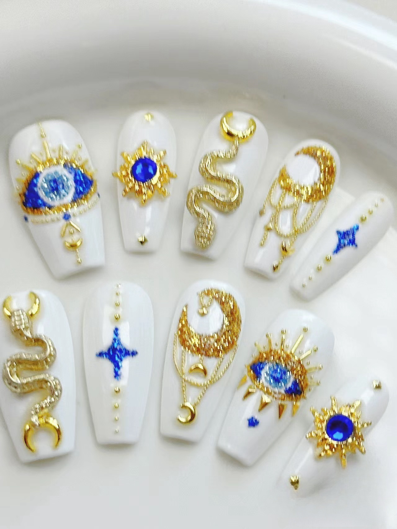 Devil's Eye False Nails from SHOPQAQ