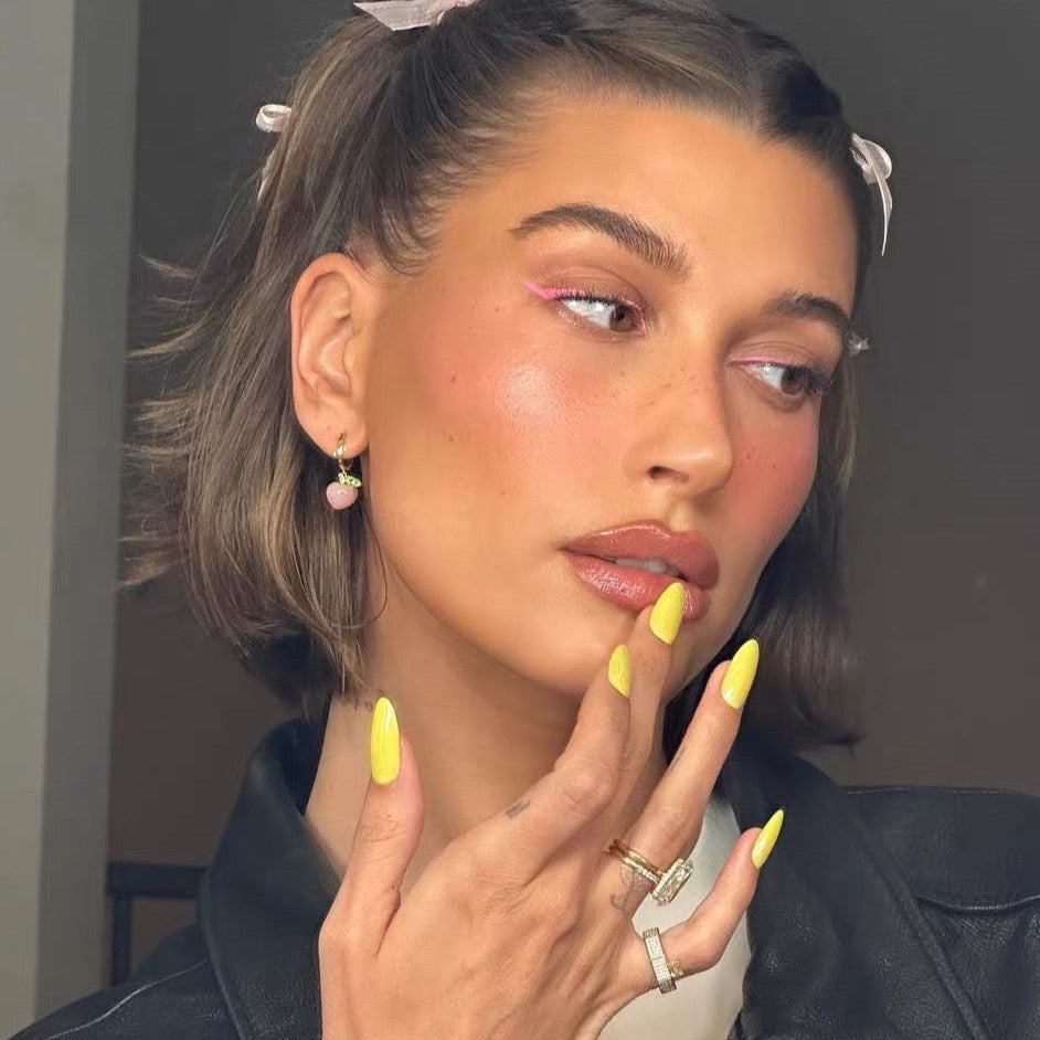 [Inspired by Hailey] Almond-Shaped Nails, Perfect for Spring Outfits in 2024