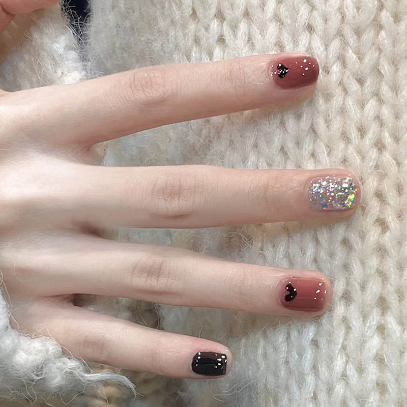 Midnight Heartbeat Press-on Nails