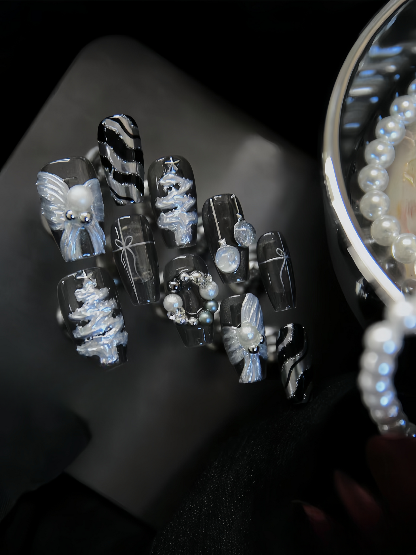 Black snowy night False Nails from SHOPQAQ