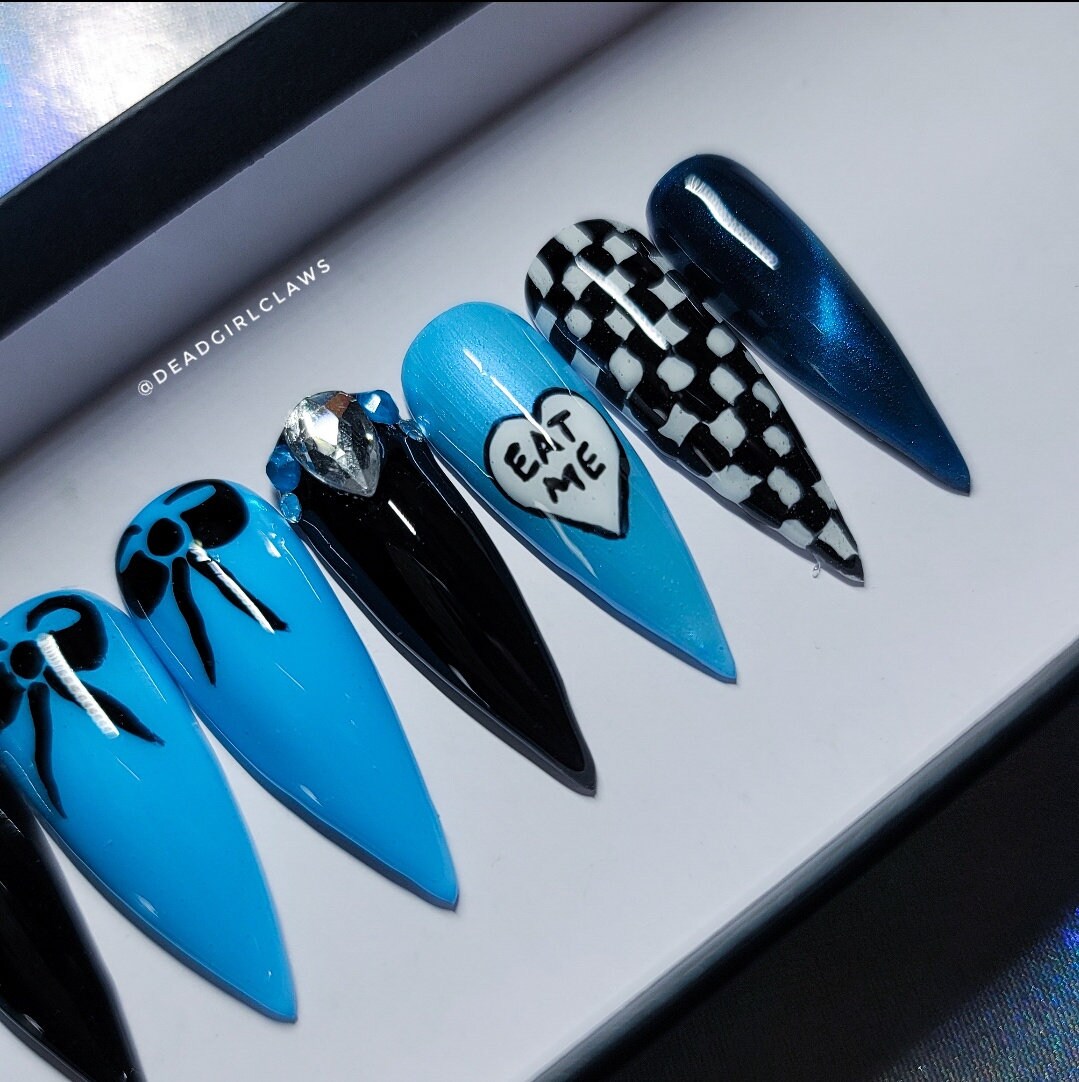 Alice Press on Nail Set